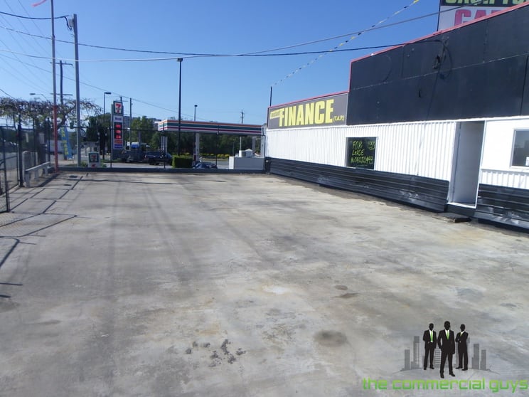 Click to view all images 79 Anzac Ave Redcliffe QLD 4020 - Image 1