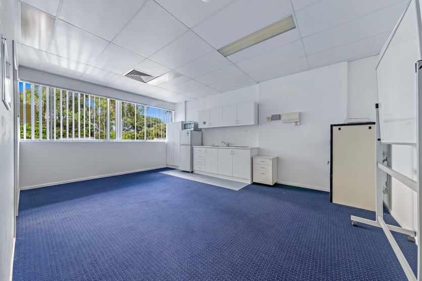 Click to view all images 14/121 Shute Harbour Road Cannonvale QLD 4802 - Image 2