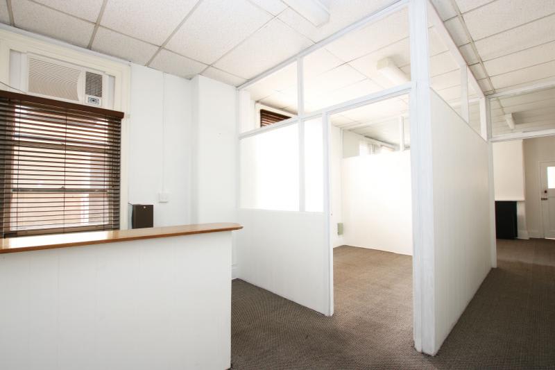 11/611 Dean Street Albury NSW 2640 - Image 1