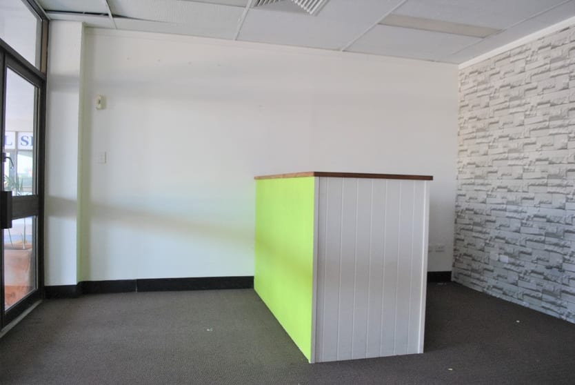 Click to view all images Units 3&4/3360 Pacific Highway Springwood QLD 4127 - Image 3