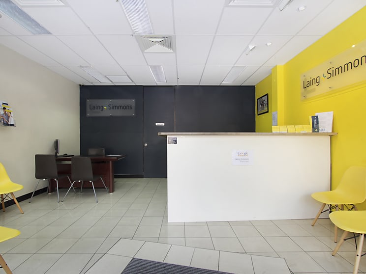 Click to view all images Flushcombe Road Blacktown NSW 2148 - Image 2