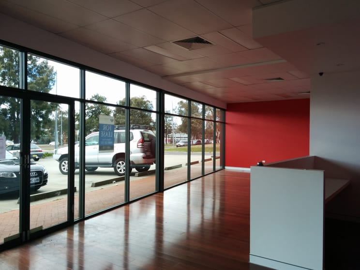 4 & 5/8 Luxton Street Belconnen ACT 2617 - Image 2