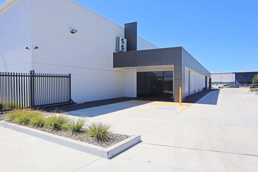 Click to view all images 18 Channel Road Mayfield West NSW 2304 - Image 3