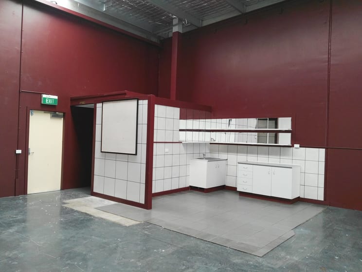 Unit 4, 14 Civil Court Harlaxton QLD 4350 - Image 2