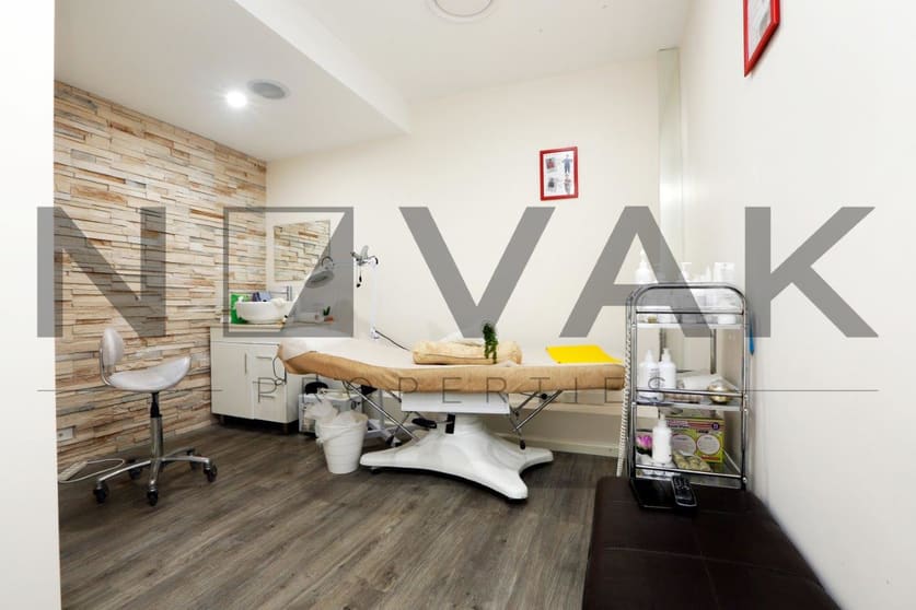Click to view all images 11a/74-78 The Corso Manly NSW 2095 - Image 2