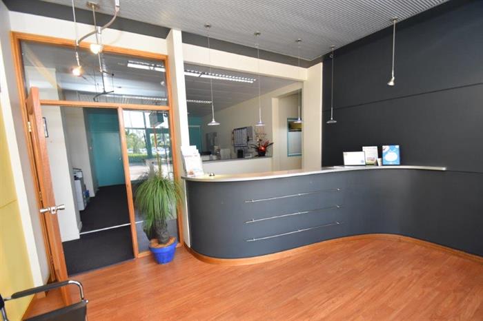 551-557 Flinders Street Townsville City QLD 4810 - Image 2