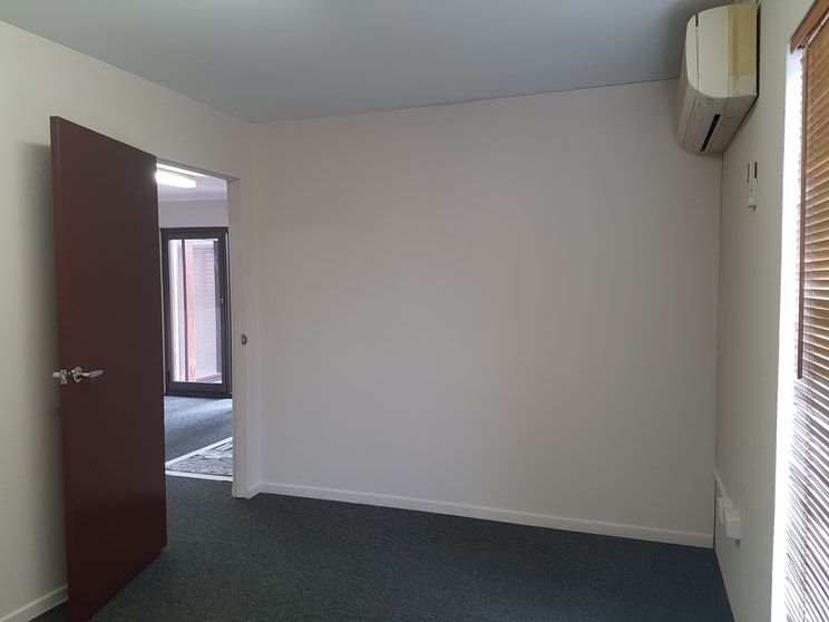 Click to view all images 325 Sheridan Street Cairns North QLD 4870 - Image 3