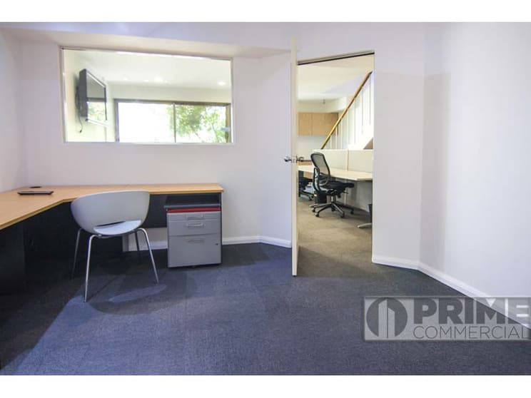 Click to view all images Milsons Point NSW 2061 - Image 2