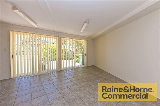 1/6 Mond Street Thorneside QLD 4158 - Image 2