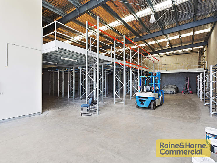 Click to view all images 1/30 Belar Street Yamanto QLD 4305 - Image 2