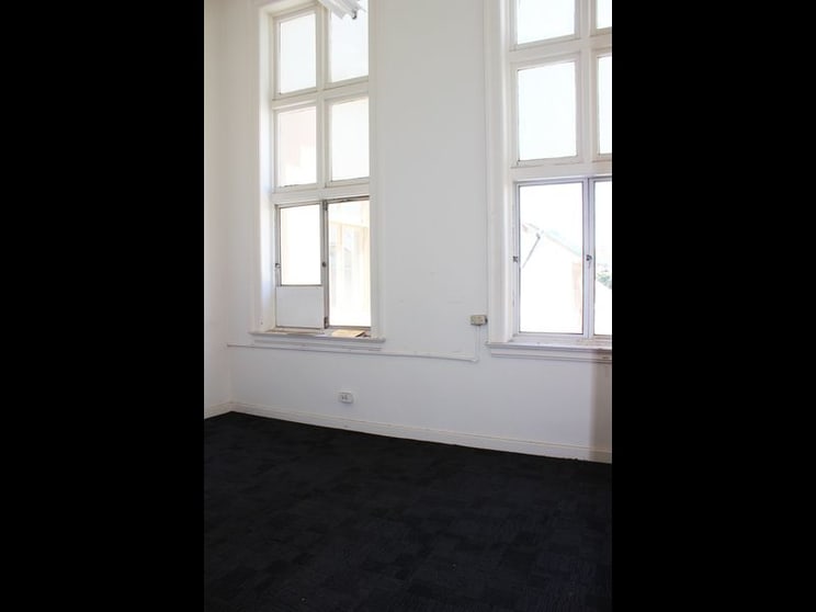 Click to view all images 7/353 Ruthven Street Toowoomba QLD 4350 - Image 2