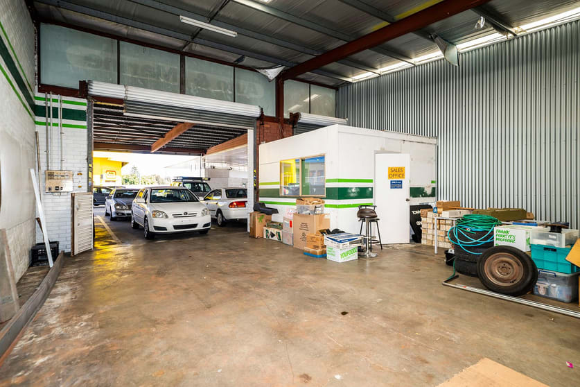 Click to view all images 436 Wanneroo Road Westminster WA 6061 - Image 3