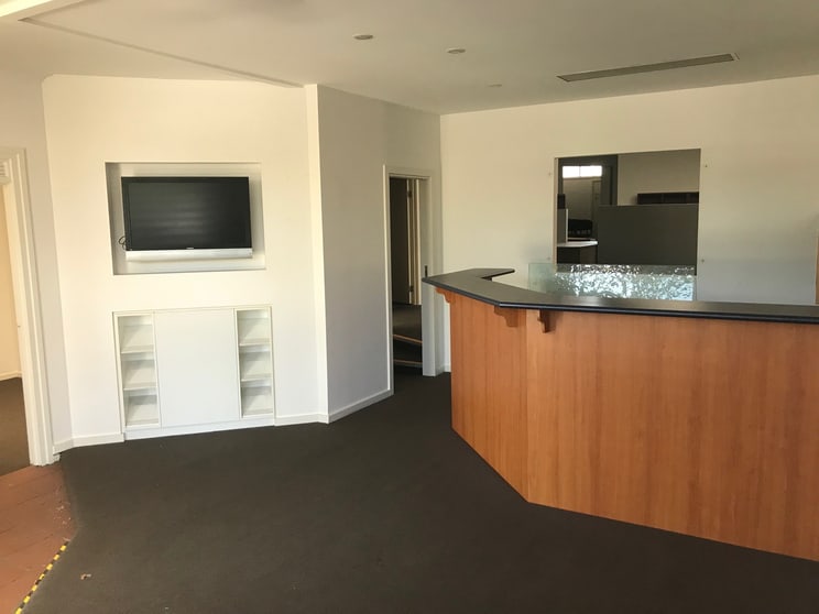 215 Waverley Road Malvern East VIC 3145 - Image 2