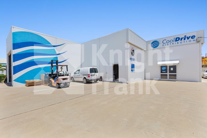 Click to view all images 220 Kent Street Rockhampton City QLD 4700 - Image 1