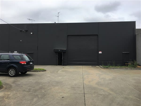 Click to view all images 14 Yiannis Court Springvale VIC 3171 - Image 1