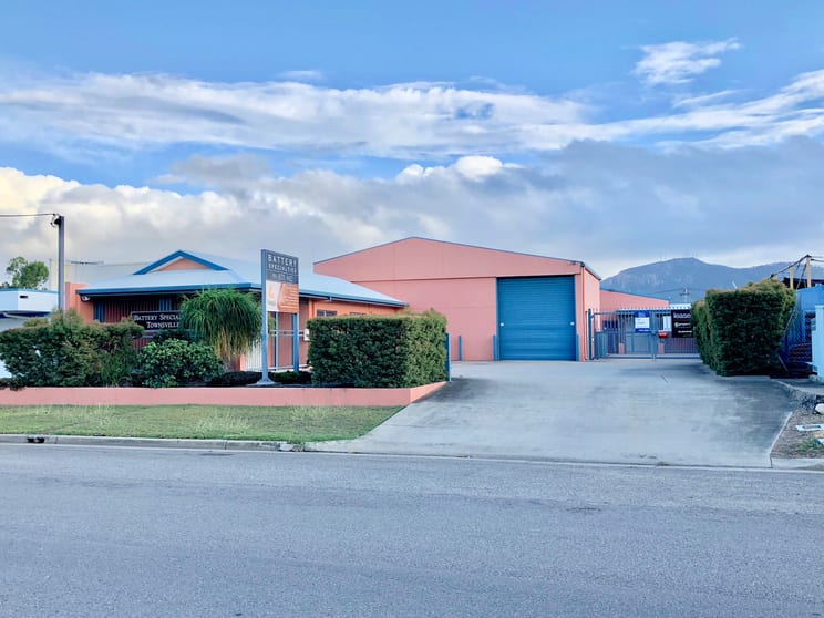 2/23 Rendle Street Aitkenvale QLD 4814 - Image 1