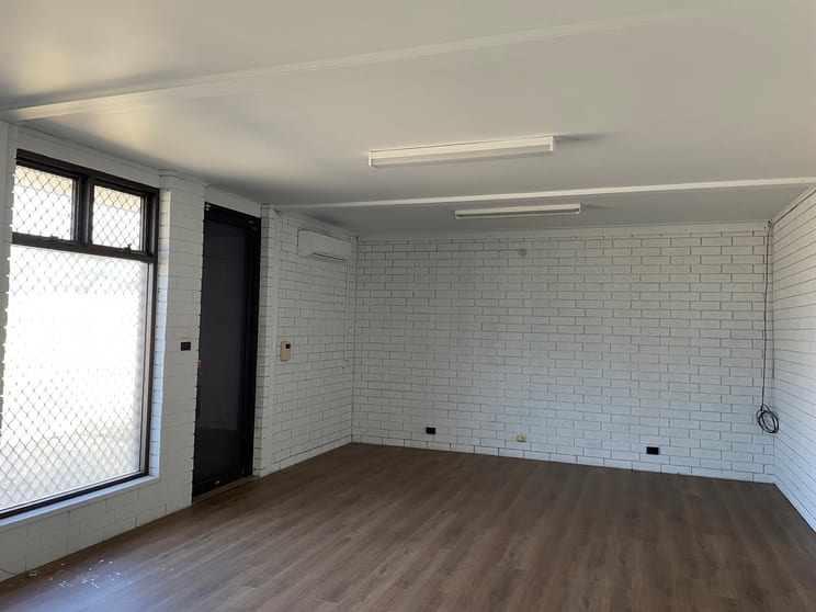 21 Alice Street Findon SA 5023 - Image 2