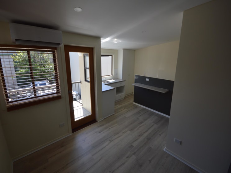 Click to view all images Currumbin Waters QLD 4223 - Image 3