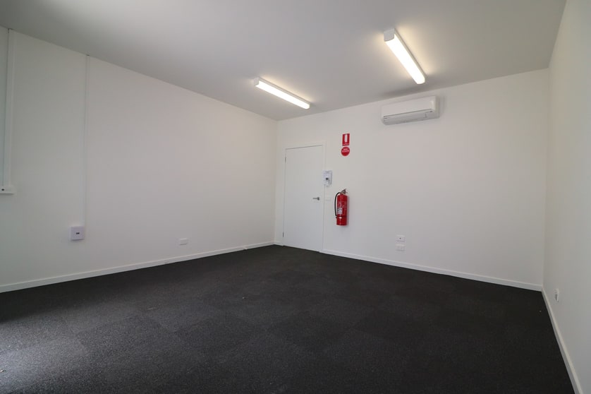 Click to view all images 31 Speed Circuit Tyabb VIC 3913 - Image 3
