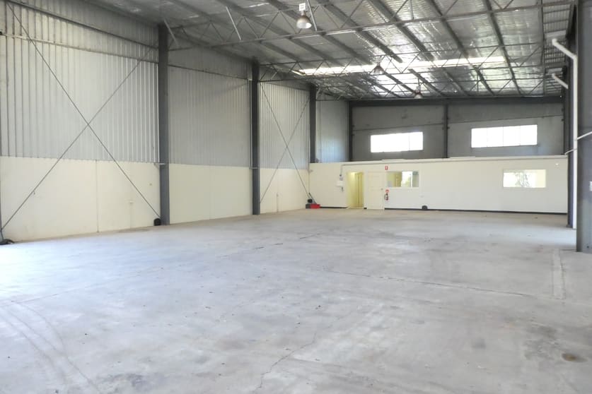 4/7 Angel Road Stapylton QLD 4207 - Image 2