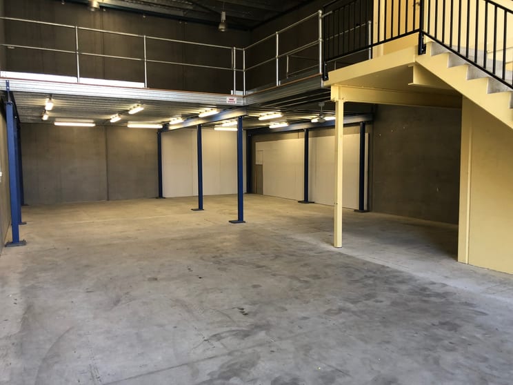 Click to view all images Unit 4/6-8 Bluett Drive Smeaton Grange NSW 2567 - Image 3