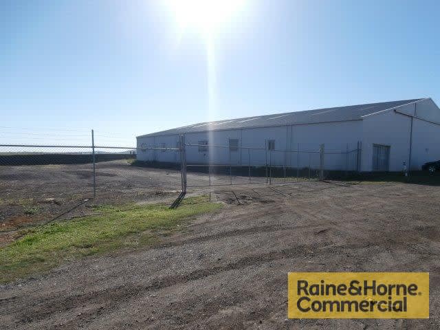 667 Lores Bonney Drive Archerfield QLD 4108 - Image 3