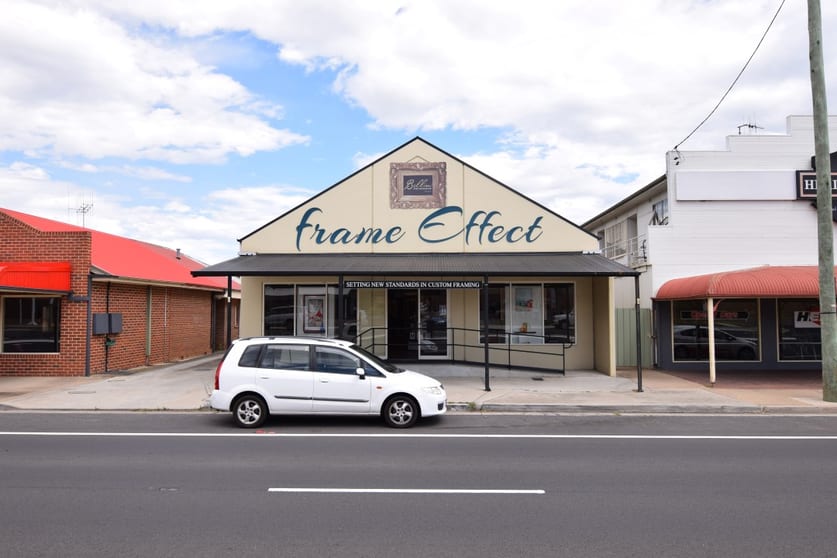 Click to view all images 264 Stewart Street Bathurst NSW 2795 - Image 1