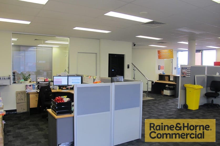 Click to view all images Rocklea QLD 4106 - Image 3