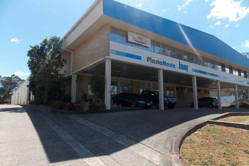 Rear Warehouse/199-203 Woodpark Road Smithfield NSW 2164 - Image 1