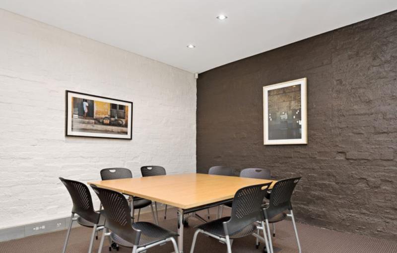 Click to view all images 105 Bowen Street Spring Hill QLD 4000 - Image 2