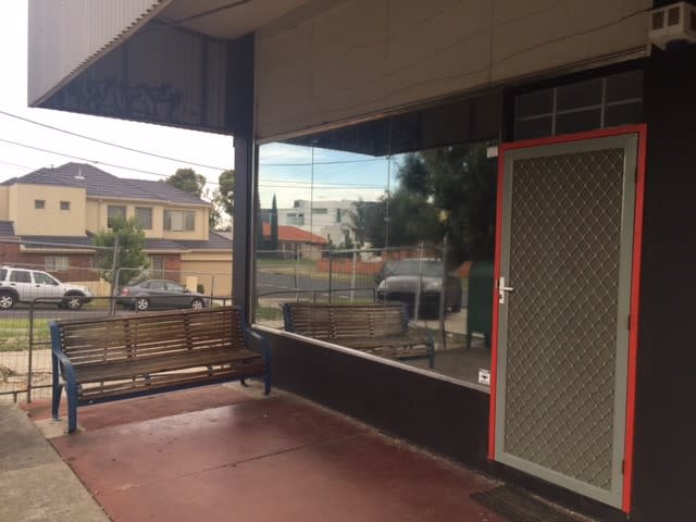 Click to view all images 25 Tilba Street Essendon VIC 3040 - Image 3