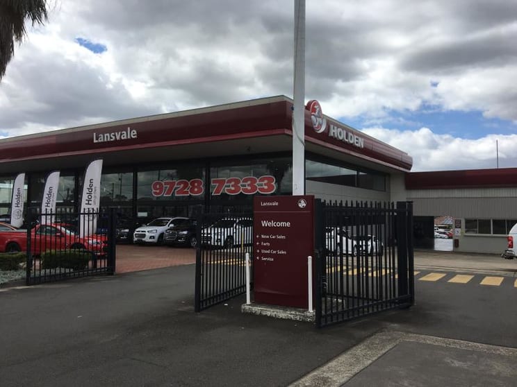 Click to view all images Whole/260-266 Hume Highway Lansvale NSW 2166 - Image 1