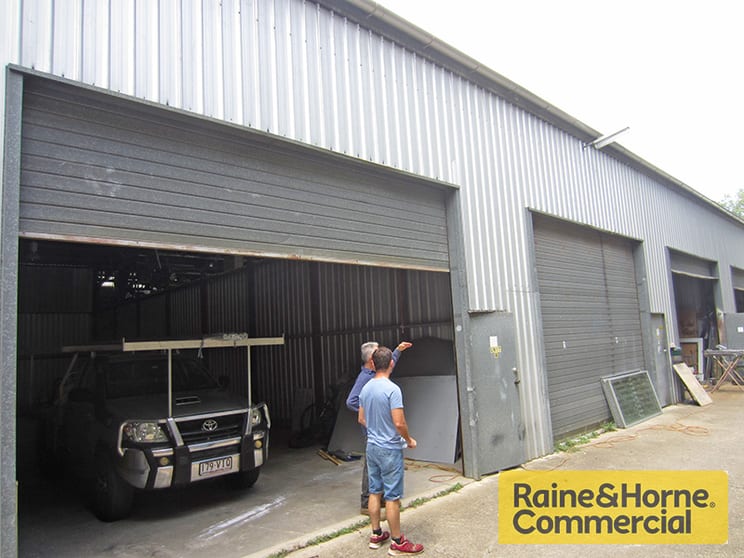 Click to view all images Everton Hills QLD 4053 - Image 3