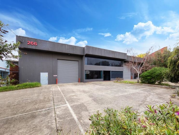 Click to view all images 262-266 Raglan Street Preston VIC 3072 - Image 1