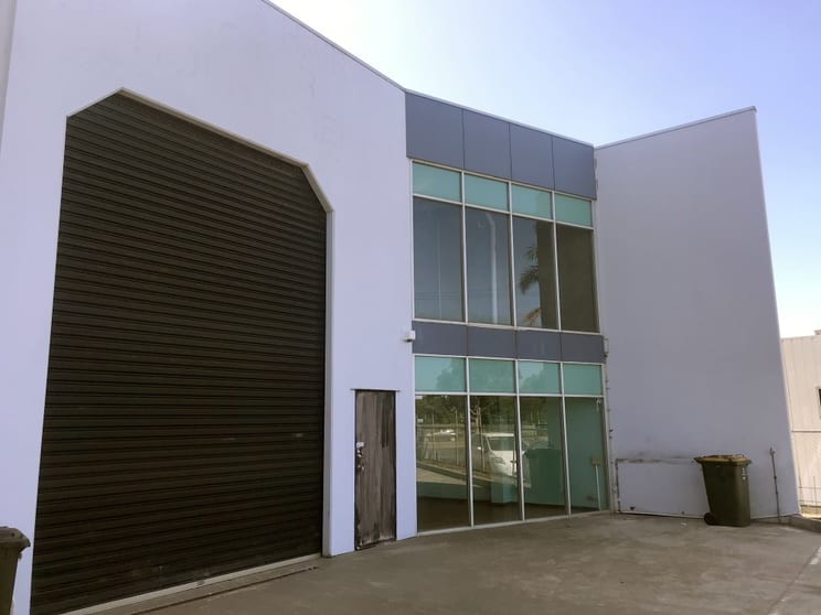 Click to view all images 2/300 Kororoit Creek Road Williamstown VIC 3016 - Image 3