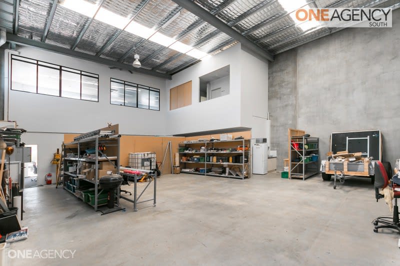 2/3 Jaggs Way Kardinya WA 6163 - Image 2