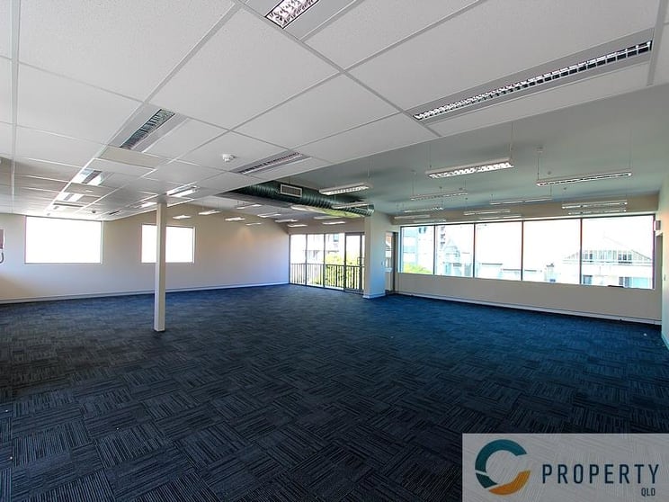 Click to view all images 22 Baildon Street Kangaroo Point QLD 4169 - Image 2