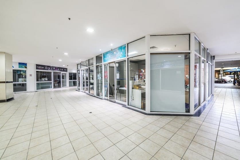 18/9 Trickett Street Surfers Paradise QLD 4217 - Image 2