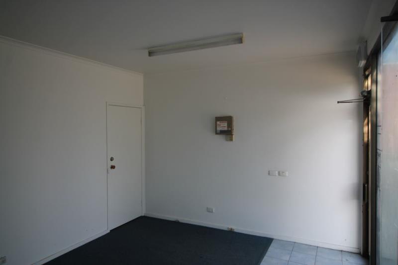 1/30 Enterprise Avenue Berwick VIC 3806 - Image 3