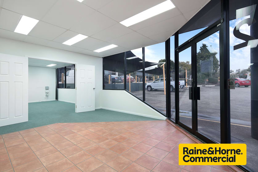 Click to view all images 2/6 Overlord Place Acacia Ridge QLD 4110 - Image 2