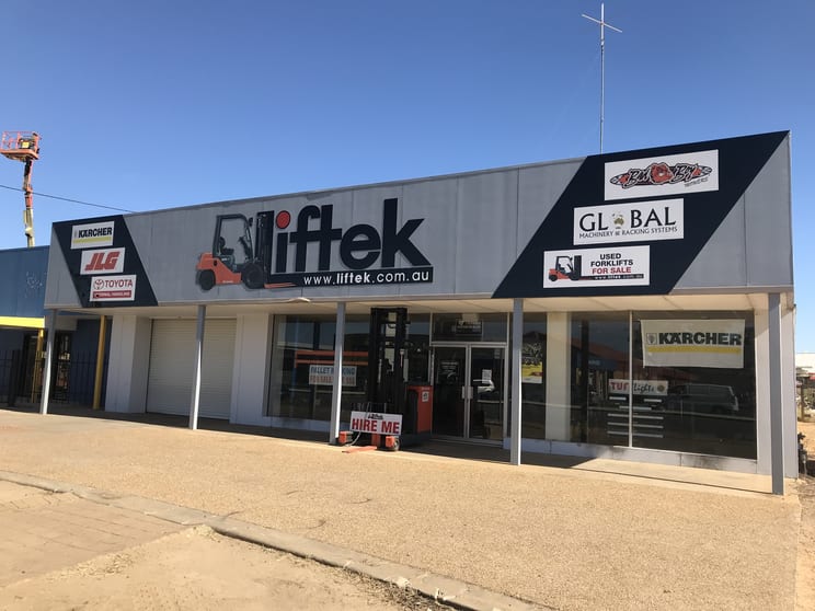 346 Edward St Wagga Wagga NSW 2650 - Image 1