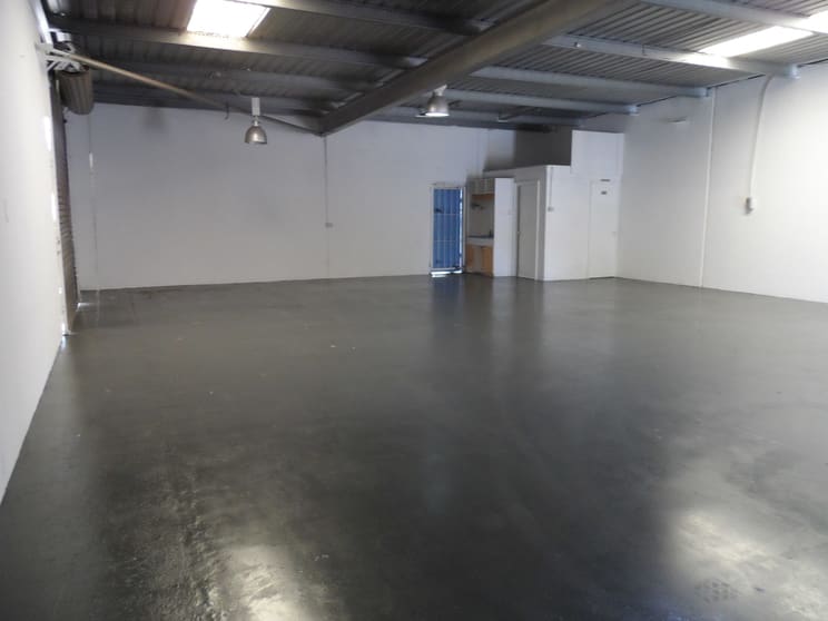 Click to view all images 1/1 Savery Way Rockingham WA 6168 - Image 2