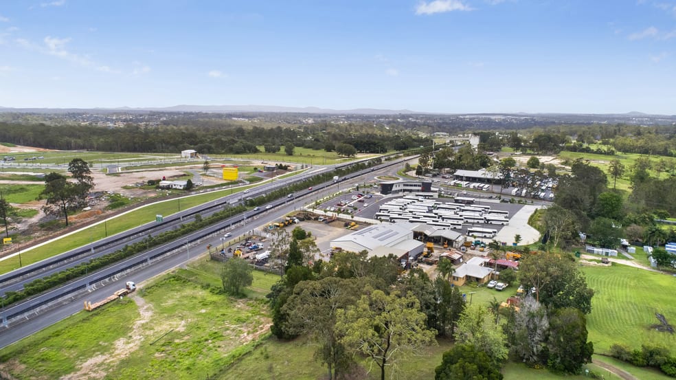 Click to view all images 3A/3850 Mount Lindesay Highway Park Ridge QLD 4125 - Image 2