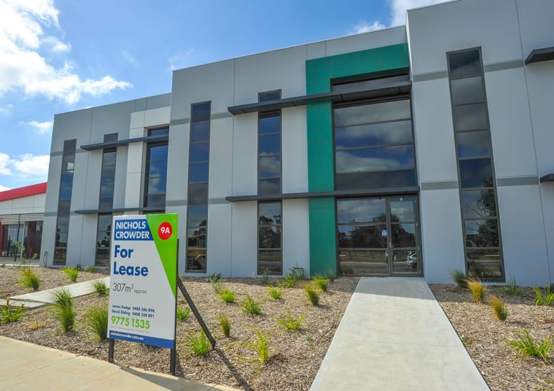 Click to view all images 9A Whitfield Boulevard Cranbourne VIC 3977 - Image 1