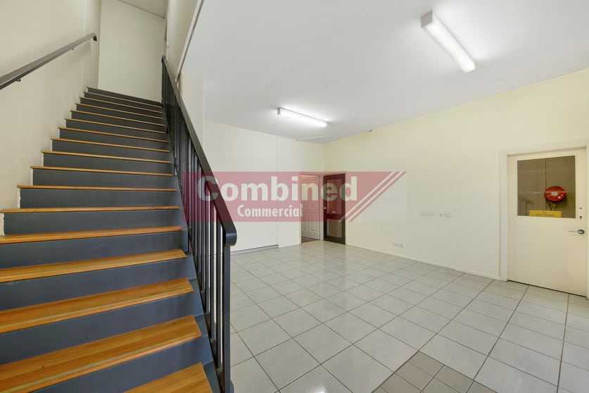 1/4 Orielton Street Smeaton Grange NSW 2567 - Image 3