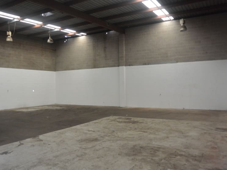 18/429 The Boulevarde Kirrawee NSW 2232 - Image 2
