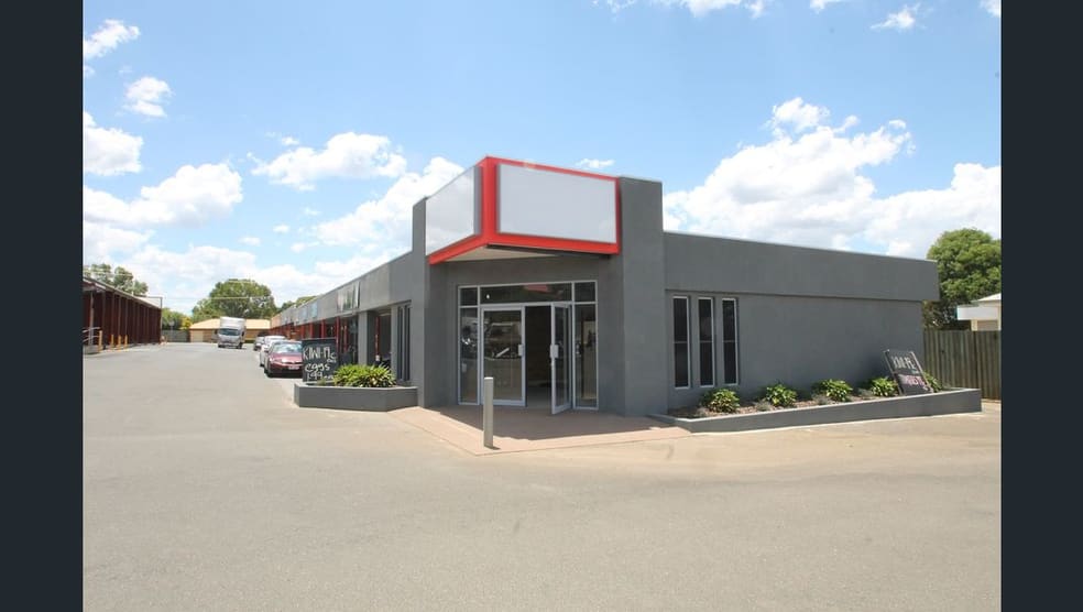 100 Hill Street Newtown QLD 4350 - Image 2