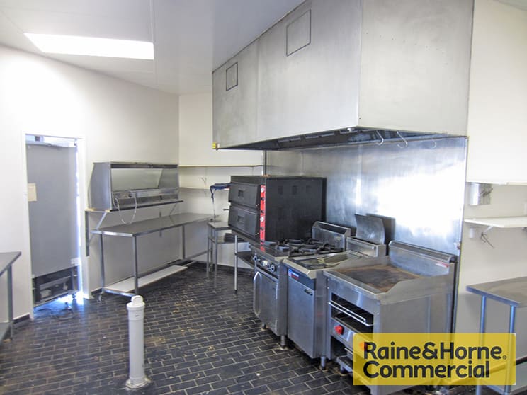 4/1315 Gympie Road Aspley QLD 4034 - Image 2