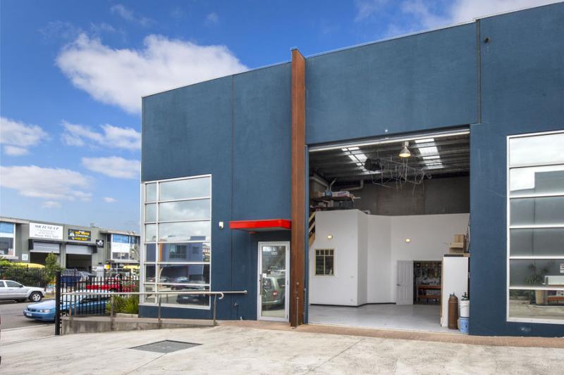 Click to view all images 1/33 Catherine Street Coburg North VIC 3058 - Image 2