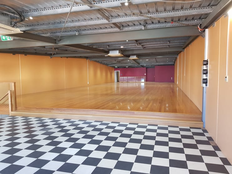 Click to view all images 152 Bazaar Street Maryborough QLD 4650 - Image 2